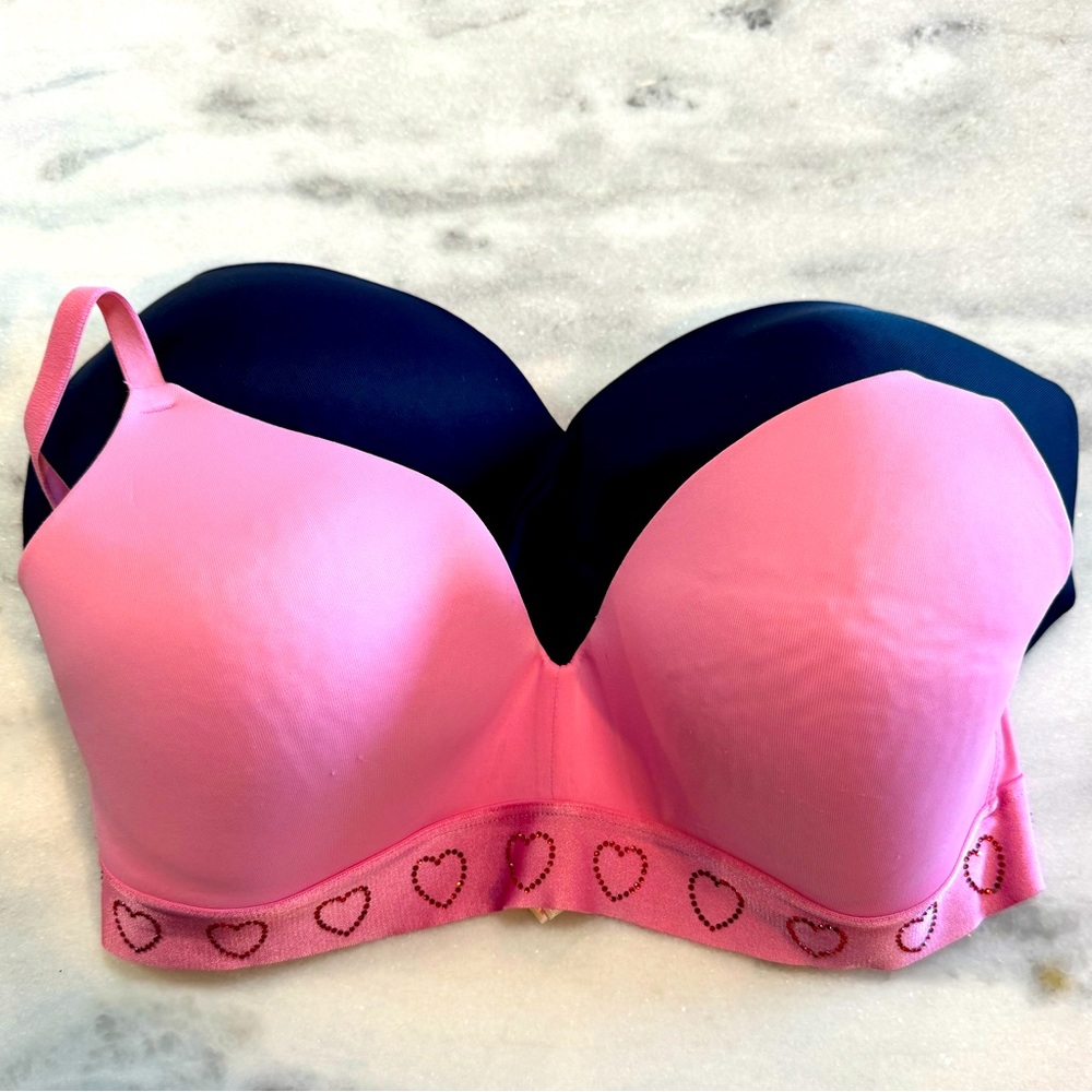 Victoria Secret Pink Wear Everywhere Wireless Push-Up Bras